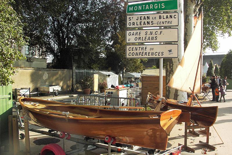 PICT3481.JPG - Le stand de La Canoterie, où nous avons pu exposer pour le première fois une Lucyole 4.10, un grand merci à son propriétaire Mr PERCHERON !